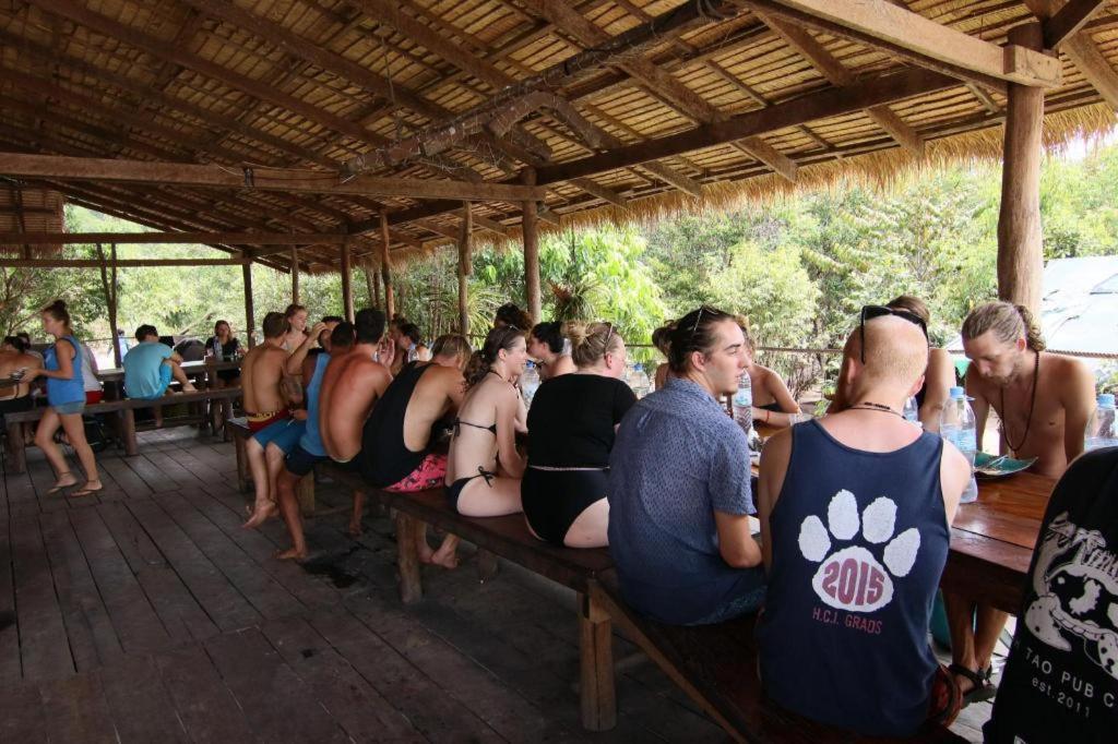 Mad Monkey Koh Rong Samloem Koh Rong Sanloem Exterior foto